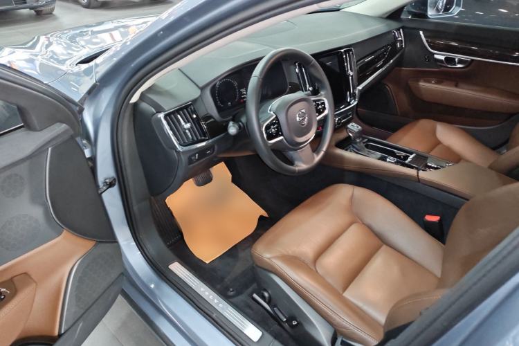 Used Volvo S90 2017 T4 Zhiyuan Edition