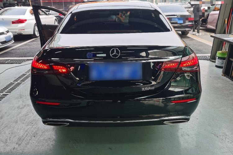 Used Mercedes-Benz E-Class 2023 Facelift E 260 L
