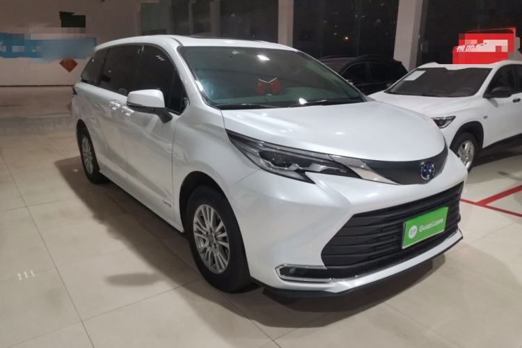 Used Toyota Sienna 2023 2.5L Hybrid Comfort Edition