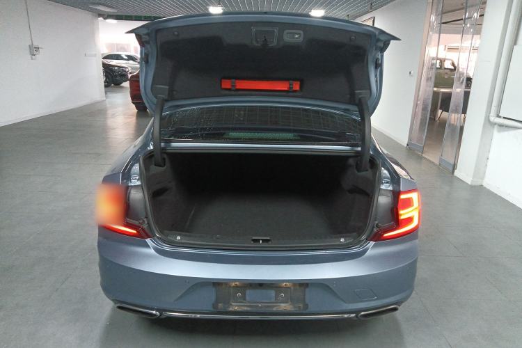 Used Volvo S90 2019 T5 Zhiyi Edition
