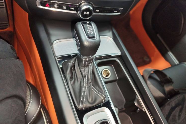 Used Volvo S60 2020 T4 Zhiyuan Sport Edition
