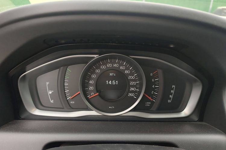 Used Volvo XC60 2015 T5 Smart Upgrade Model
