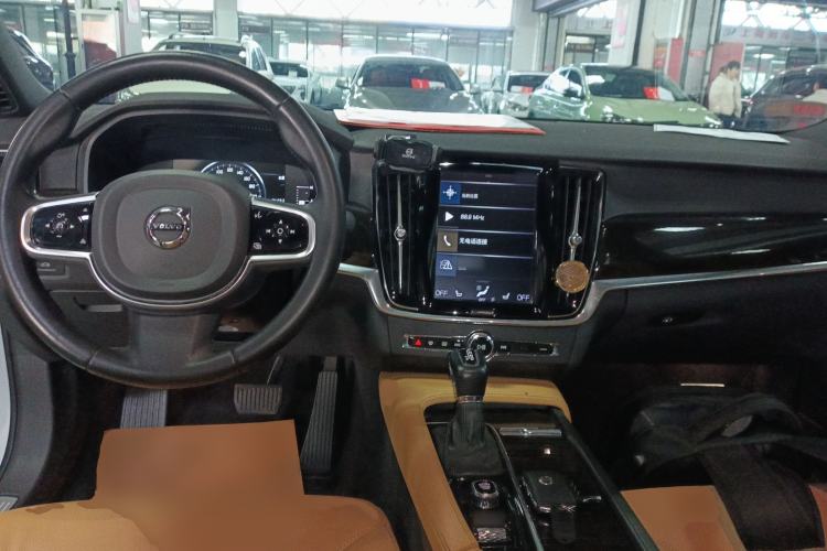 Used Volvo S90 2018 T5 Zhiyuan Edition
