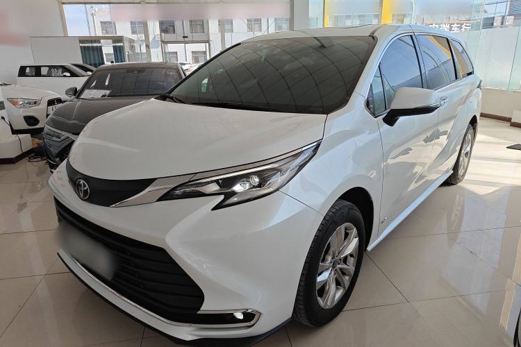 Used Toyota Sienna 2024 2.5L Hybrid Comfort Edition
