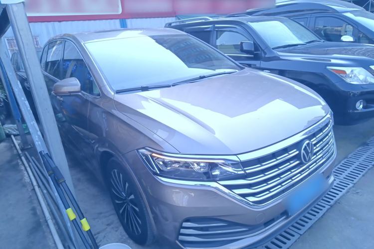 Used Volkswagen Viloran 2020 380TSI Prestige Edition
