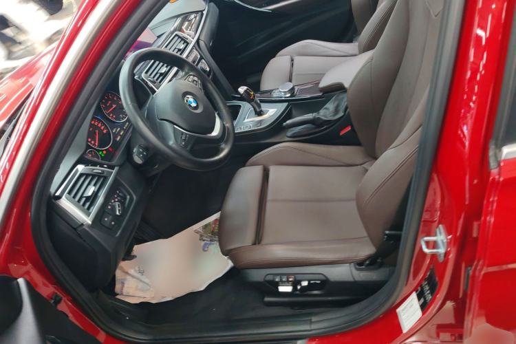 TDK.VehicleDetails.img