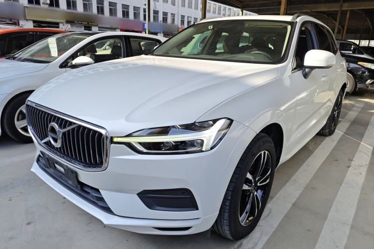 Used Volvo XC60 2019 T5 4x4 Zhiyuan Edition China VI Standard
