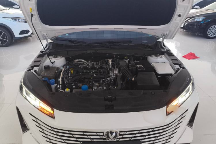 Used Changan Eado 2025 Blue Whale 1.5T 500Bar Prestige Model
