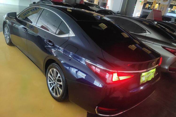 Used Lexus ES 2022 200 Excellence Edition