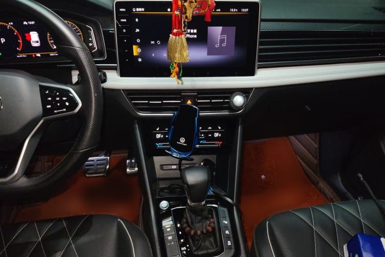 Used Volkswagen Tiguan L 2022 330TSI Automatic Two-Wheel Drive R-Line Enhanced Edition