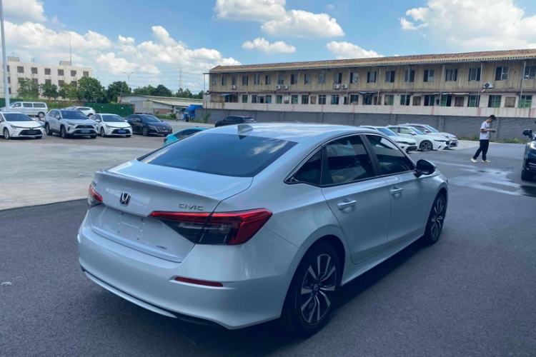 Used Honda Civic 2023 2.0L eHEV Pioneer Edition
