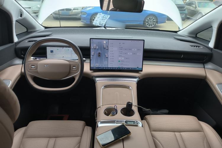 Used XPeng X9 2024 702 Ultra-Long Range Pro
