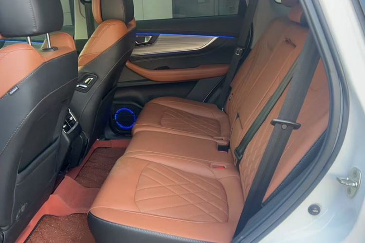 Used Chery Tiggo 8 PLUS 2021 290TGDI DCT Luxury Edition
