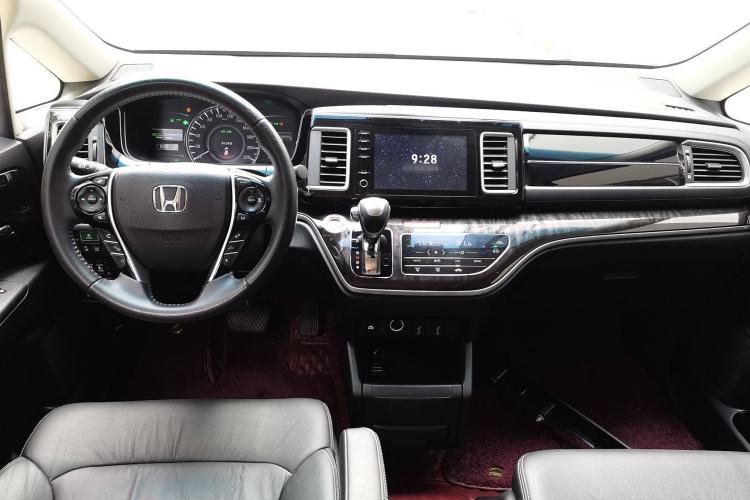 Used Honda Elysion 2019 2.0L Hybrid Luxury Edition
