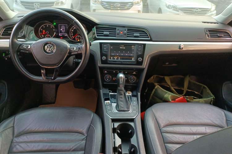 Used Volkswagen Lamando 2017 280TSI DSG Comfort Edition
