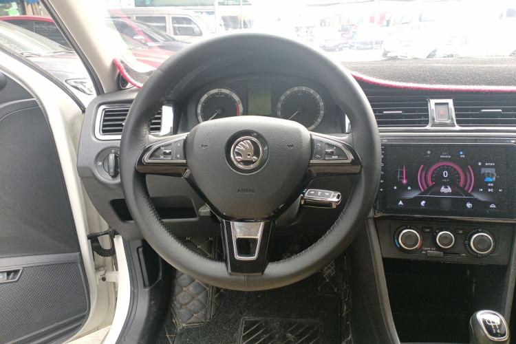 Used Skoda Rapid 2018 1.6L Manual Standard Edition
