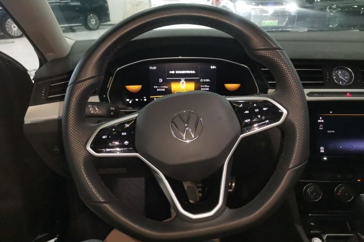 Used Volkswagen Magotan 2025 Zhongxiang Version 280TSI DSG Comfort Edition
