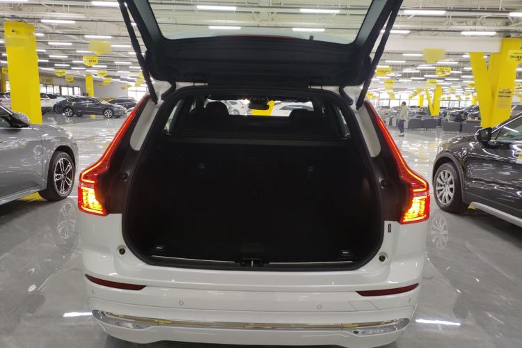 Used Volvo XC60 New Energy 2025 Plug-in Hybrid Long-Range All-Wheel Drive Smart & Luxurious Edition