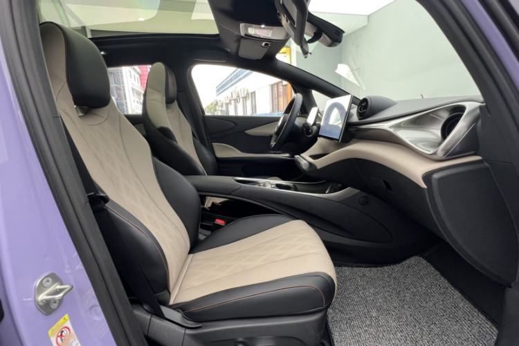 Used BYD Dolphin 2024 Honor Edition 420km Fashion Version
