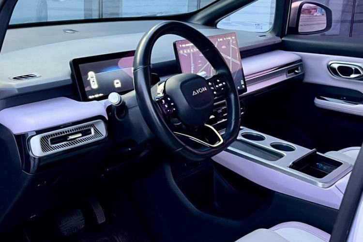 Used AION Y 2022 Plus 70 Tech Edition