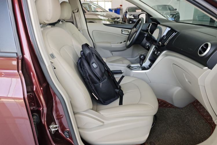 Used Venucia T70 2015 2.0L CVT Smart Choice Edition