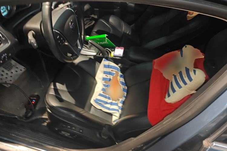 Used Volvo V40 2014 2.0T Zhiya Edition