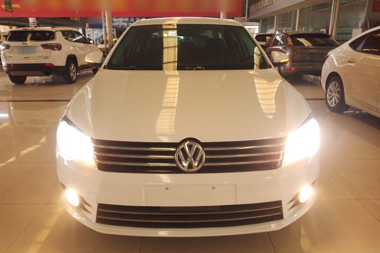 Used Volkswagen Bora 2015 Value Edition 1.6L Automatic Fashion Version
