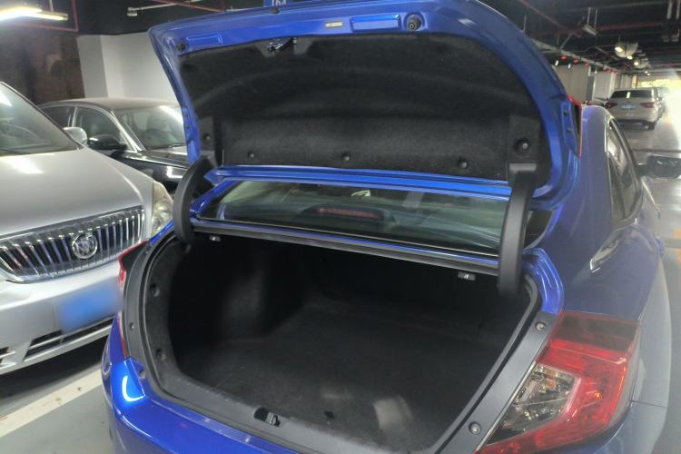 Used Honda Civic 2016 220TURBO Manual Luxury Edition
