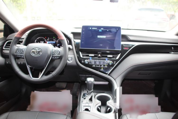 Used Toyota Camry 2021 2.5G Luxury Edition
