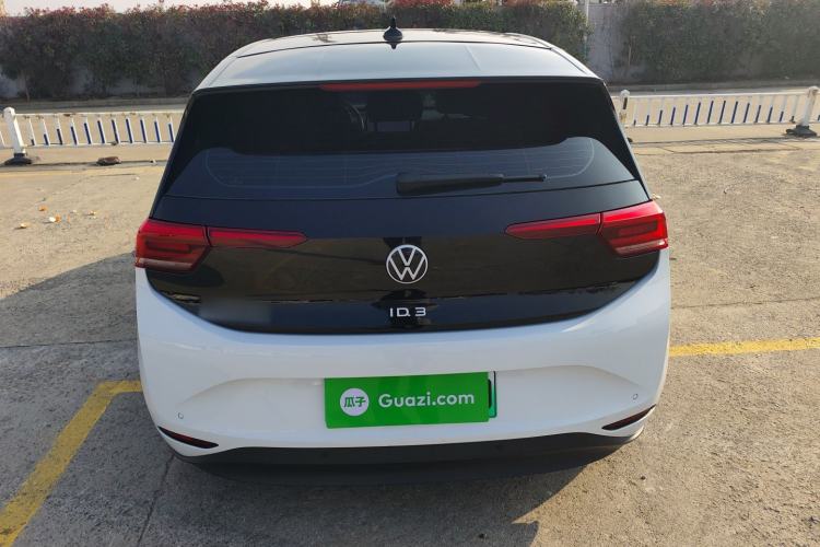 Used Volkswagen ID.3 2025 Smart Model Outstanding Oxygen Edition