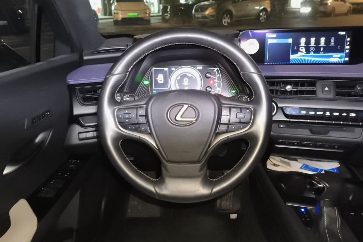 Used Lexus UX 2020 260h Explore & Enjoy Edition
