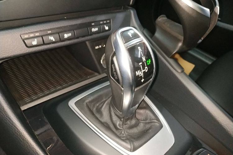 Used BMW X1 2015 sDrive18i Fashion Upgrade Edition
