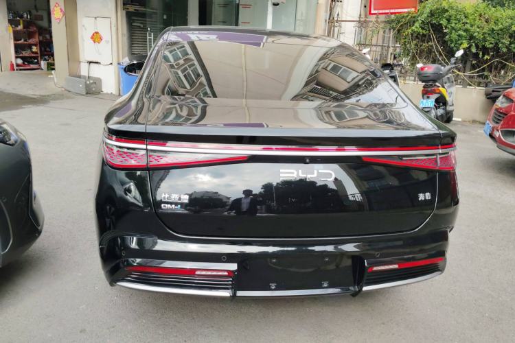 Used BYD Seal 2023 DM-i 1.5L 121km Prestige Model
