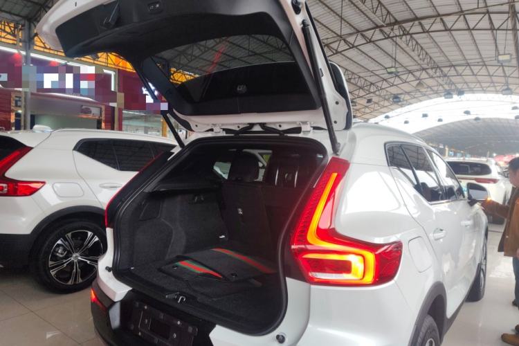 Used Volvo XC40 2023 B3 Zhiyuan Luxury Edition