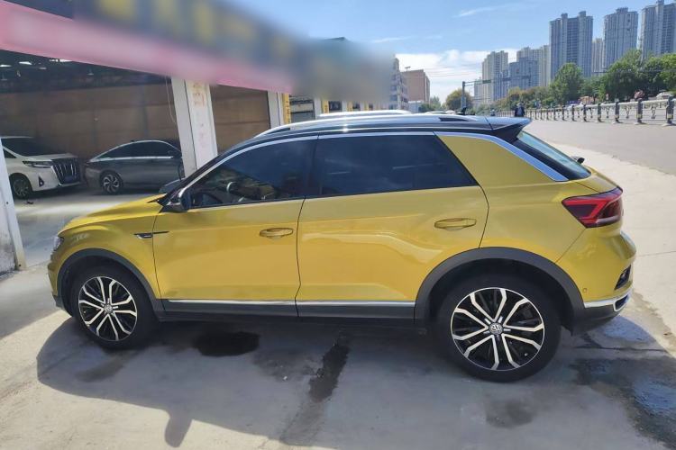 Used Volkswagen T-ROC 2018 280TSI DSG Four-Wheel Drive Luxury Version China V Emission Standard
