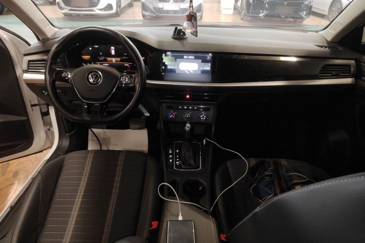 Used Volkswagen Lavida 2022 1.5L Automatic Vision Edition
