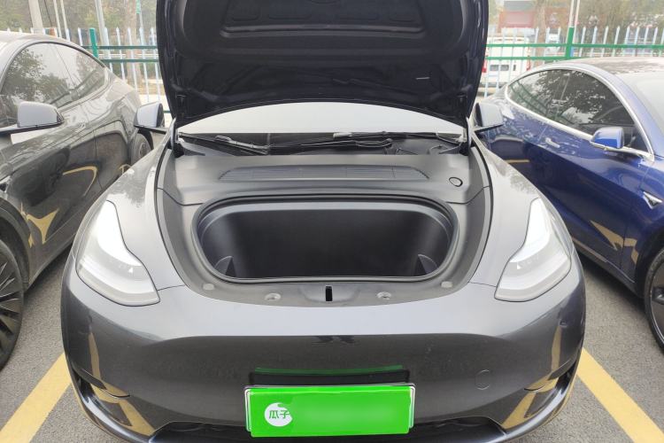 Used Tesla Model Y 2024 Rear-Wheel-Drive Version
