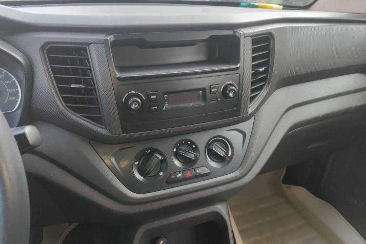 Used Wuling Hongguang V 2019 1.5L Jingqu Version China VI LAR