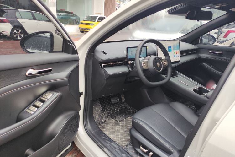 Used Baojun Yunhai 2024 600km Pure Electric Version
