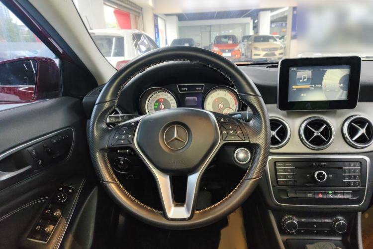 Used Mercedes-Benz GLA 2016 GLA 200 Fashion Model