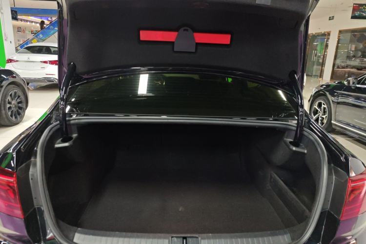 Used Volkswagen Magotan 2023 2 Million Units Limited-Edition 280TSI DSG Comfort Version
