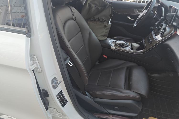 Used Mercedes-Benz GLC Coupe 2019 Facelift GLC 260 4MATIC Coupe SUV
