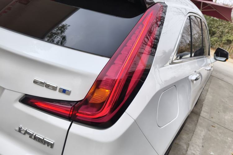 Used Cadillac XT4 2024 28T Two-Wheel-Drive Luxury Version