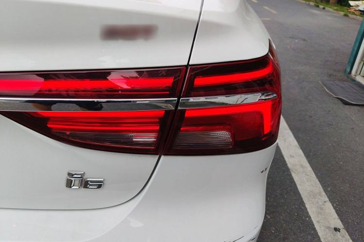 Used Roewe i6 2019 PLUS 20T TST 4G Connected Flagship Superb Edition
