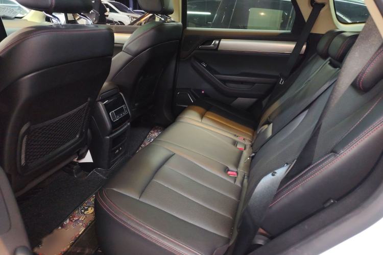 Used BYD Tang New Energy 2019 DM 2.0T All-Wheel Drive Smart Connectivity Enjoyment Model 7 Seats China VI Standard
