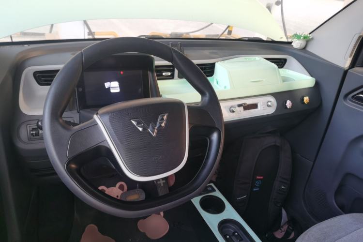 Used Wuling Hongguang MINIEV 2021 Macaron Premium Model – Lithium-NMC
