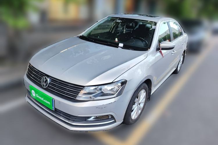 Used Volkswagen Lavida 2015 1.6L Automatic Comfort Edition
