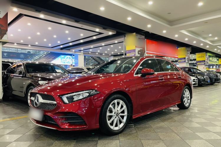 Used Mercedes-Benz A-Class 2020 Restyled A 200 L Sport Sedan Fashion Version
