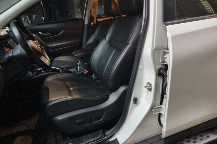 Used Nissan X-Trail 2020 2.0L XL ITS 3-Row CVT 2WD SmartConnect 7-Seater Comfort Edition