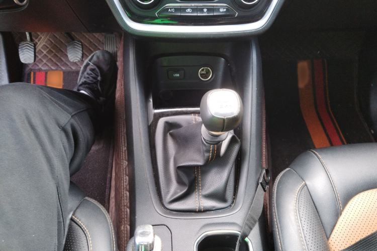 Used Wuling Hongguang S3 2018 1.5T Manual Luxury Model China V Standard